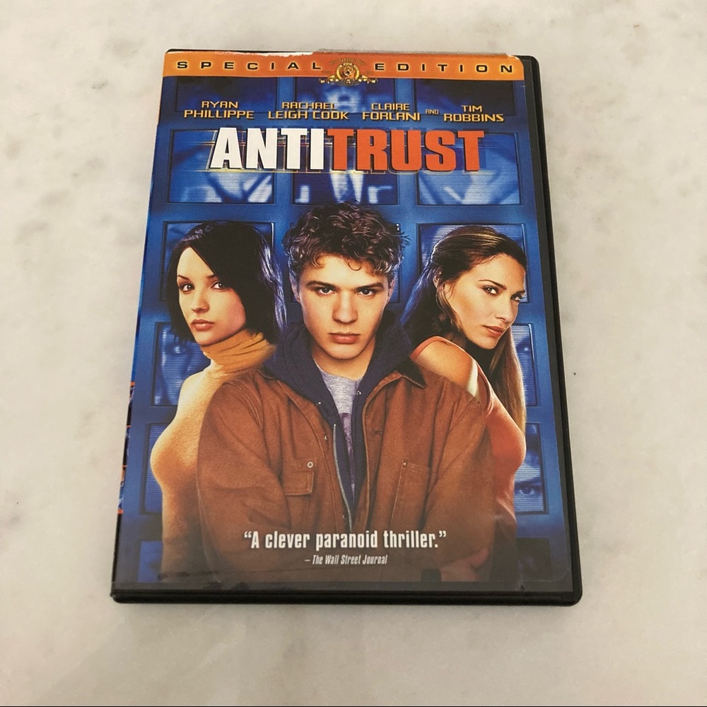 🛍🏙3️⃣ for $1️⃣5️⃣ Antitrust DVD